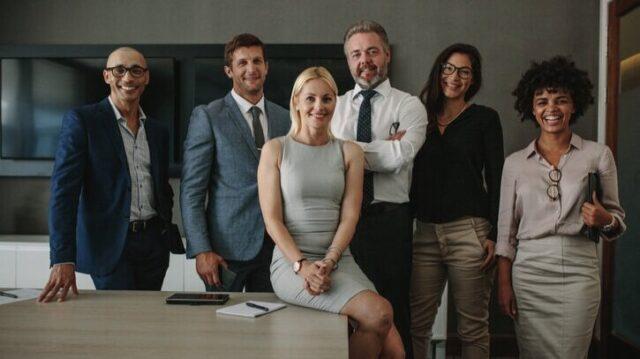 How to Build a Network of Influential People