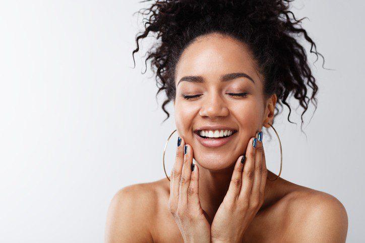 5 secrets to keep your skin looking young