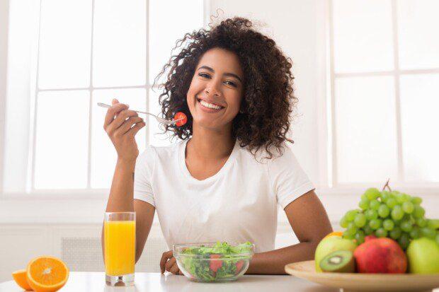 You can reduce belly fat by eating healthy foods