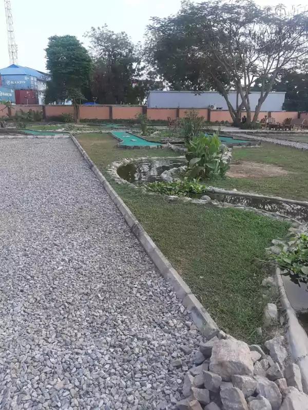 Arnheim mini golf in Ibadan