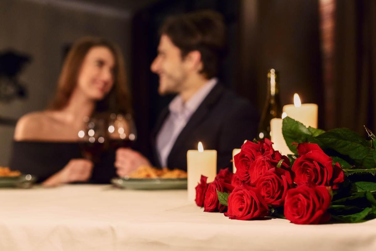 featured image for Top 5 Classic Dinner First Date Ideas to Spark Romance