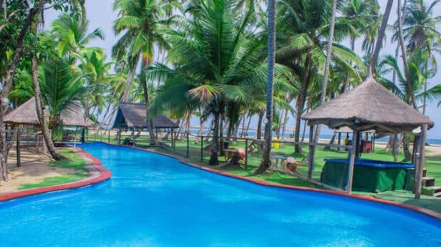 La Campagne Tropicana Beach Resort