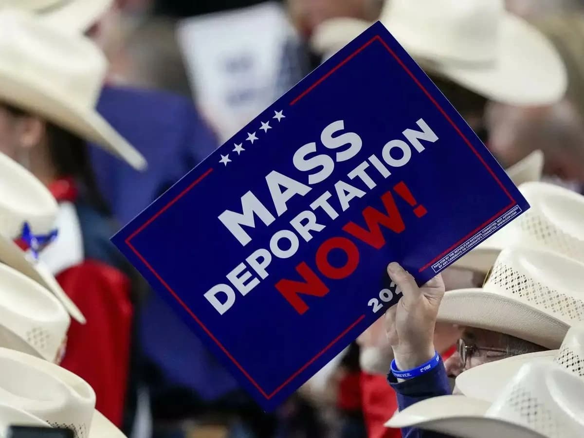 featured image for A Controversial Move: Trump Administration to Revoke Legal Status of 530,000 Migrants.